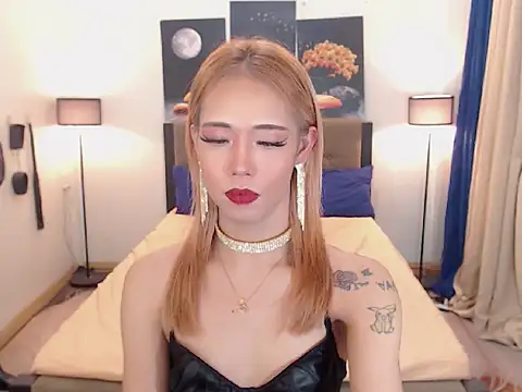 Snapshot of PreciousAmore chatting on October 14, 11:00 am PreciousAmore online show from October 14, 11:00 am