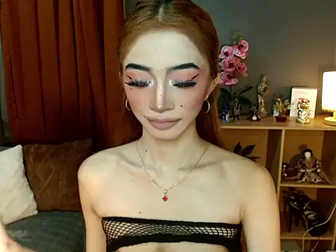 sweetcumcara online show from April 22, 5:03 am