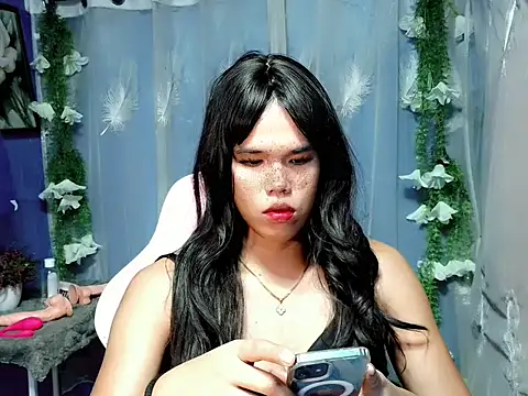 Snapshot of Slutty_Isabelle chatting on October 19, 9:45 am Slutty Isabelle online show from October 19, 9:45 am