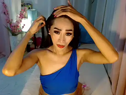 Snapshot of RomanticPearlTS chatting on September 11, 8:39 pm RomanticPearlTS online show from September 11, 8:39 pm