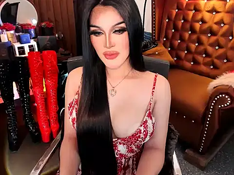 Snapshot of devongarcia chatting on October 4, 2:23 am devongarcia online show from October 4, 2:23 am