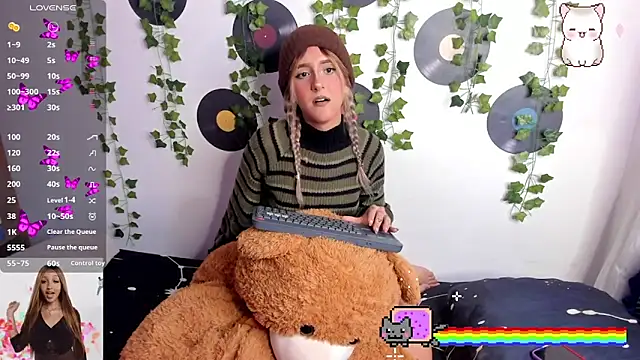 Snapshot of Amy_Moonlight chatting on September 20, 9:53 pm Amy Moonlight online show from September 20, 9:53 pm