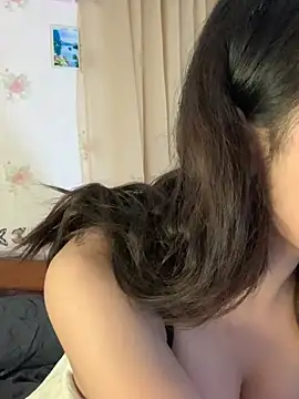 Kimberly-Ferarren online show from April 18, 6:32 pm