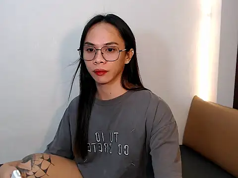 suckablemistress4uxx online show from November 12, 3:22 pm