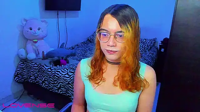 lillykittyy online show from December 18, 10:04 pm