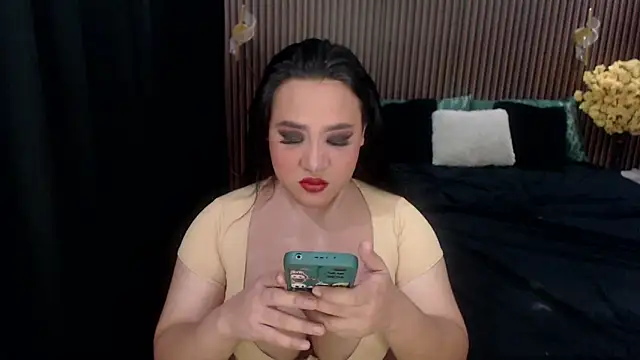 Snapshot of Hotcum_ella chatting on September 8, 11:47 pm Hotcum ella online show from September 8, 11:47 pm