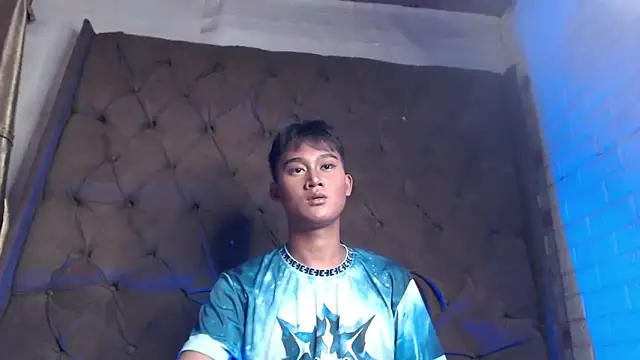 miss char09 online show from September 17, 2:33 pm