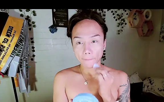 Snapshot of YourNikkieXxx chatting on September 16, 12:53 pm YourNikkieXxx online show from September 16, 12:53 pm