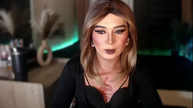 mslilly croft online show from February 2, 7:13 pm