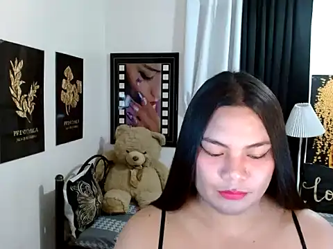 TSbrianaHugeCock online show from March 29, 3:45 pm