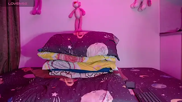 AllysonStonne online show from April 13, 12:14 am