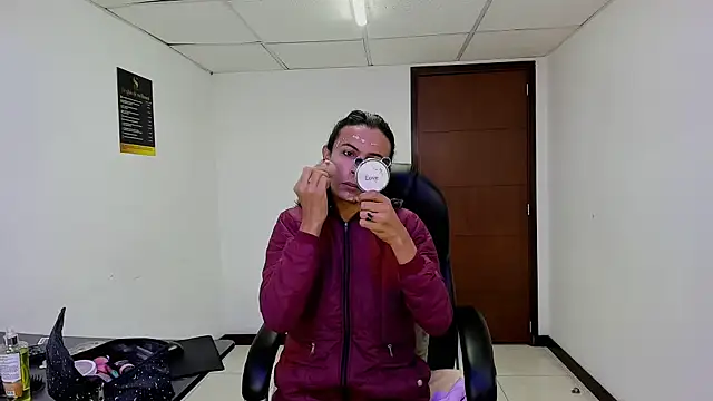 Aisha hotts777 online show from March 25, 3:34 am