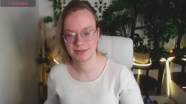 Amanda Butlerr online show from December 14, 10:32 am