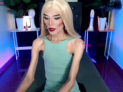 itsmeMonicaloove69 online show from October 3, 5:13 pm