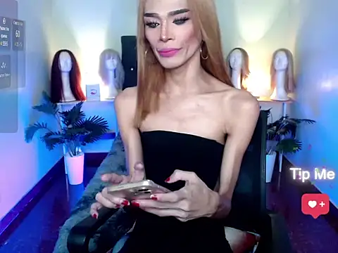 itsmeMonicaloove69 online show from October 21, 9:33 am