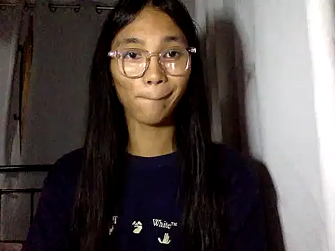 Snapshot of Aiko_shemalexxx chatting on October 5, 5:45 pm Aiko shemalexxx online show from October 5, 5:45 pm