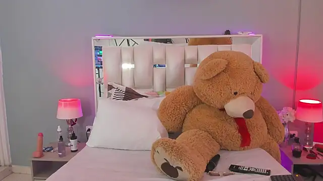 Darlyn tenderhot   online show from September 21, 5:40 pm