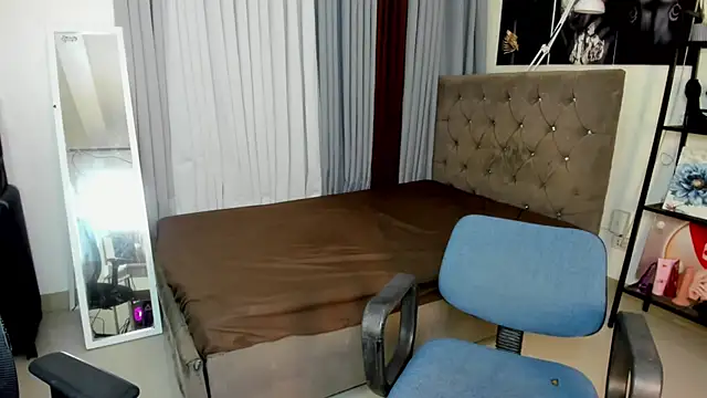 urfantasyhotbaby online show from October 17, 4:32 pm