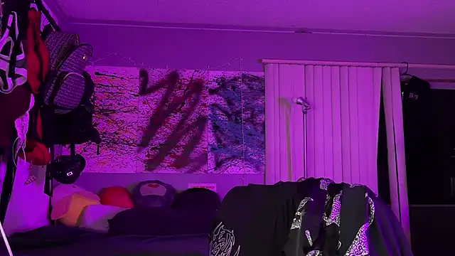 xoFrankie online show from December 21, 7:58 am