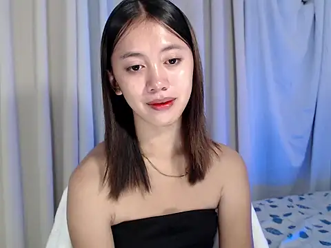 lovely kiannaHugecock online show from September 12, 8:36 pm