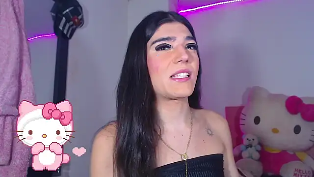 Snapshot of valentinat_fun chatting on October 18, 2:37 am valentinat fun online show from October 18, 2:37 am