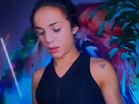 Snapshot of Cristal_Gem1 chatting on October 17, 5:44 am Cristal Gem1 online show from October 17, 5:44 am