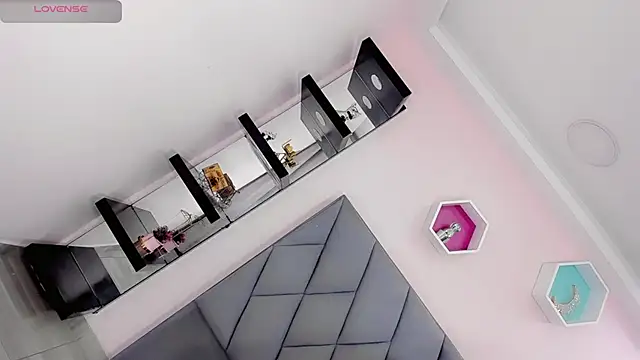 Amira Ember online show from November 21, 10:44 pm