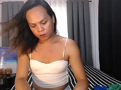 Snapshot of sexy_Bella09 chatting on October 19, 5:22 am sexy Bella09 online show from October 19, 5:22 am