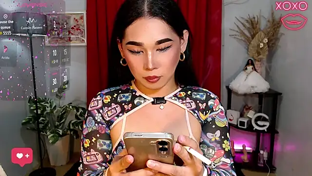 Kiethmadison Miller online show from October 31, 12:15 pm