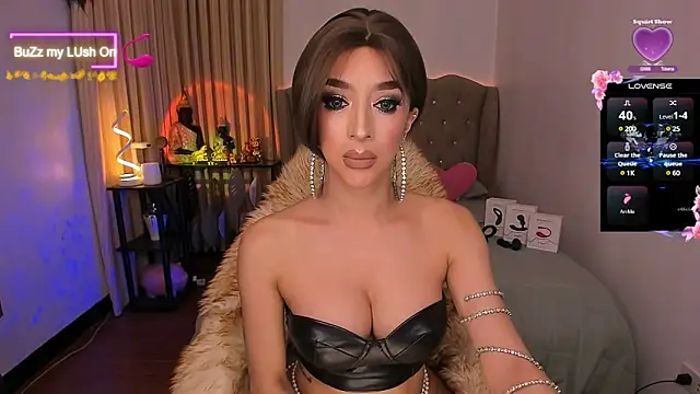 Dream Goddess online show from December 12, 9:30 am