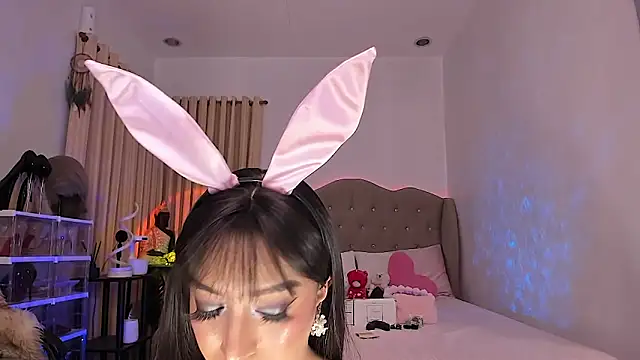 Dream Goddess online show from October 12, 8:39 am