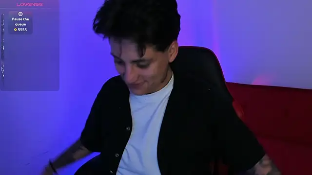 PeytonBox online show from November 4, 11:42 am