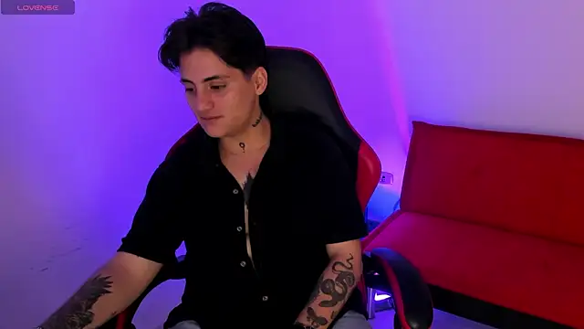 PeytonBox online show from November 13, 12:25 pm