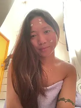 cassie cakes online show from April 18, 11:38 pm