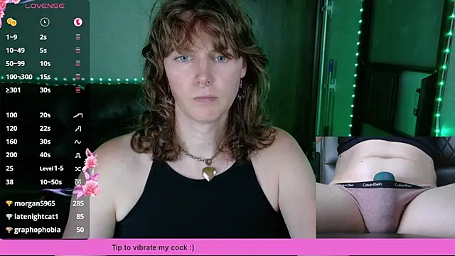 Snapshot of tsellieryder chatting on September 19, 3:45 am tsellieryder online show from September 19, 3:45 am