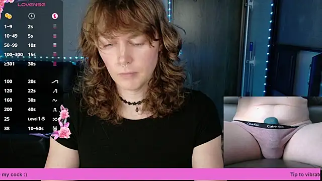 Snapshot of tsellieryder chatting on October 1, 11:49 pm tsellieryder online show from October 1, 11:49 pm