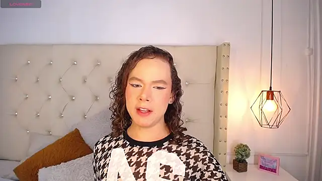 bycandy  online show from January 18, 1:19 pm