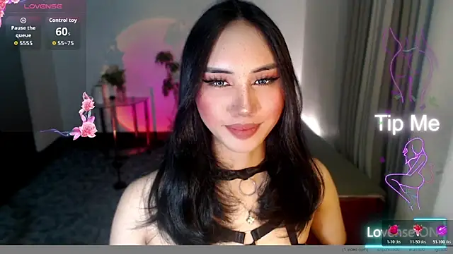 Divine Goddesss online show from October 31, 3:16 am