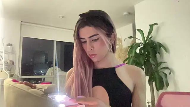 isa  fox online show from November 27, 5:10 am