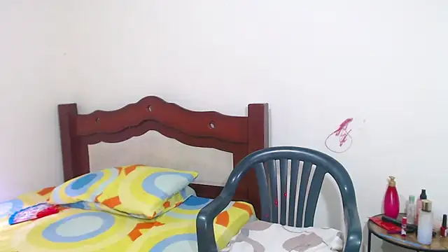 lorenacapelli online show from January 17, 10:06 pm