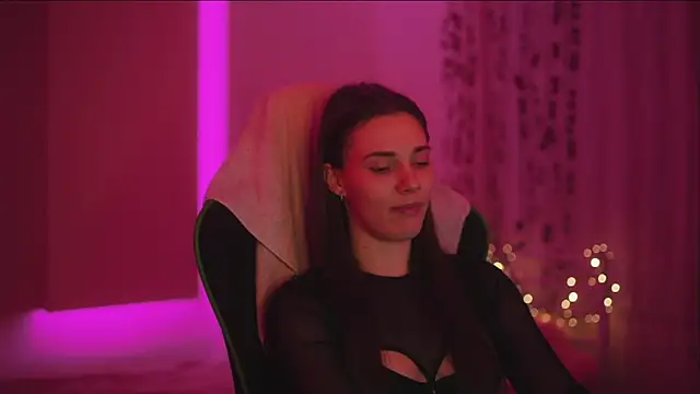 CandyStorm online show from April 3, 11:03 pm