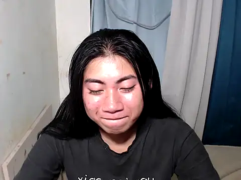 Snapshot of Tsirish_blairxx chatting on October 10, 11:44 am Tsirish blairxx online show from October 10, 11:44 am