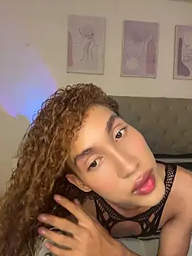 Chloe Celeste online show from May 14, 3:05 am