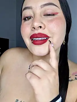 Snapshot of Stefani02 chatting on October 14, 2:34 am Stefani02 online show from October 14, 2:34 am