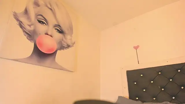 BiancaValentinna online show from October 27, 9:01 pm