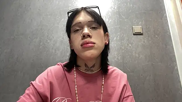 mun poli online show from November 17, 11:59 pm