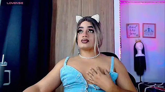 Sofiabigcock22 online show from February 13, 10:44 am