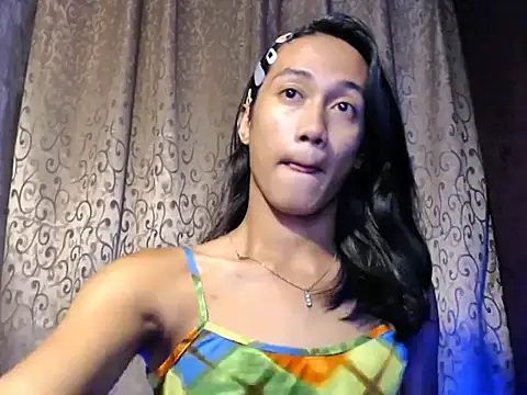 taylaxuxu online show from November 12, 9:47 pm