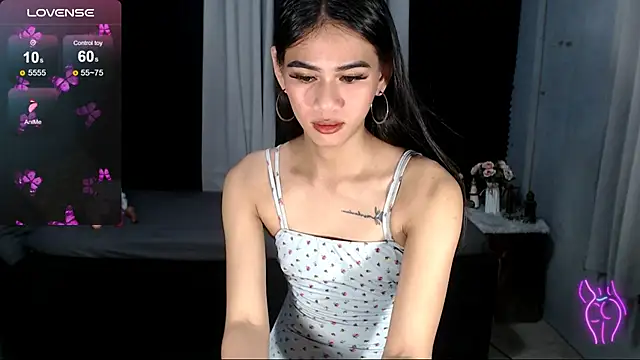 yourhottestzoey online show from October 20, 9:40 pm