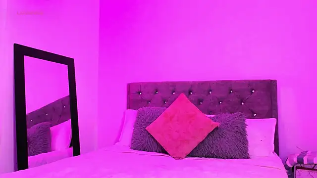 Vale prado online show from January 6, 10:52 am